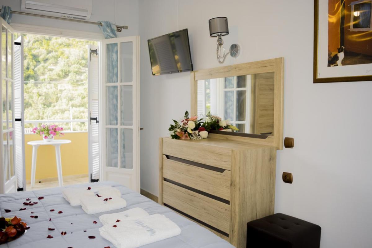 Marina Apartments, Agios Gordios  Dış mekan fotoğraf