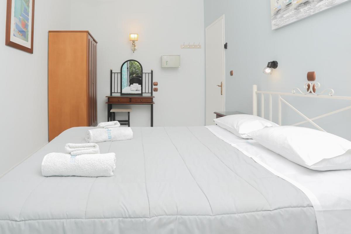Marina Apartments, Agios Gordios  Dış mekan fotoğraf