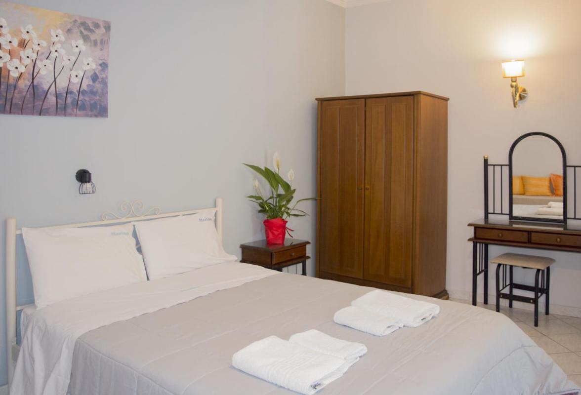 Marina Apartments, Agios Gordios  Dış mekan fotoğraf